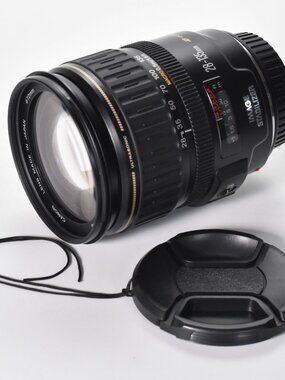 Canon EF 28-135mm f/3.5-5.6 IS USM Telephoto Zoom Lens MINT